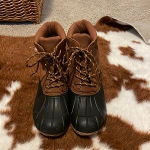 Universal Thread brown and black rain boots.